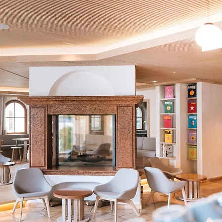 Post Family 酒店 4*