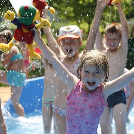 מלון Post Family 4*